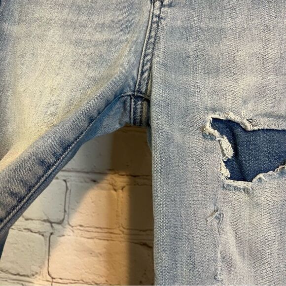 AEO Super High Rise Jegging Distressed size 4 Short - Picture 6 of 11